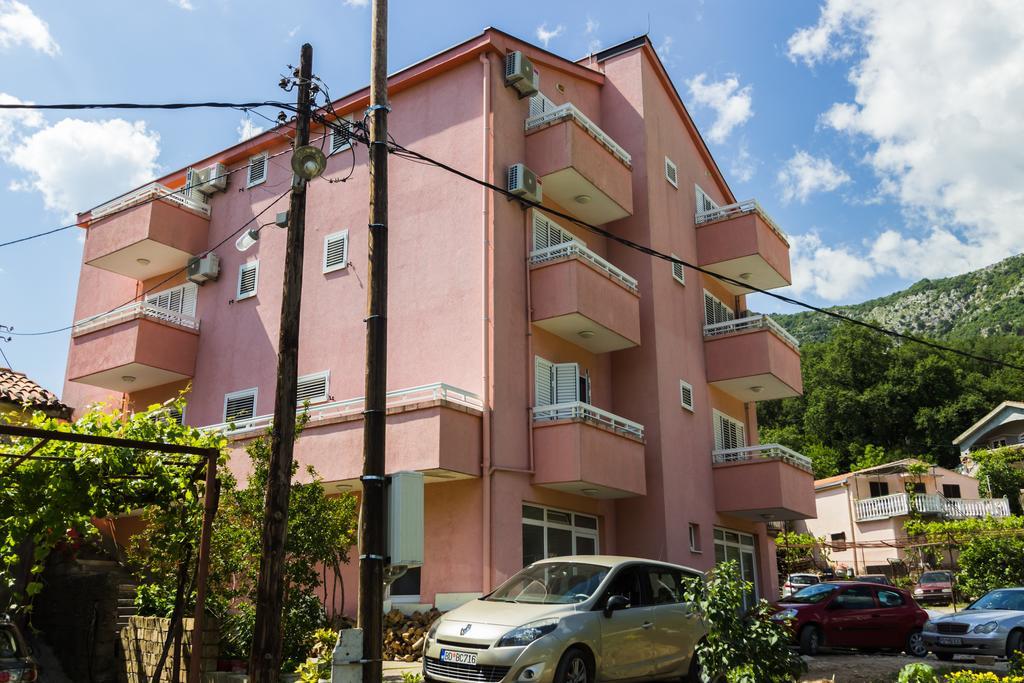 Dom Apartments Будва Екстер'єр фото